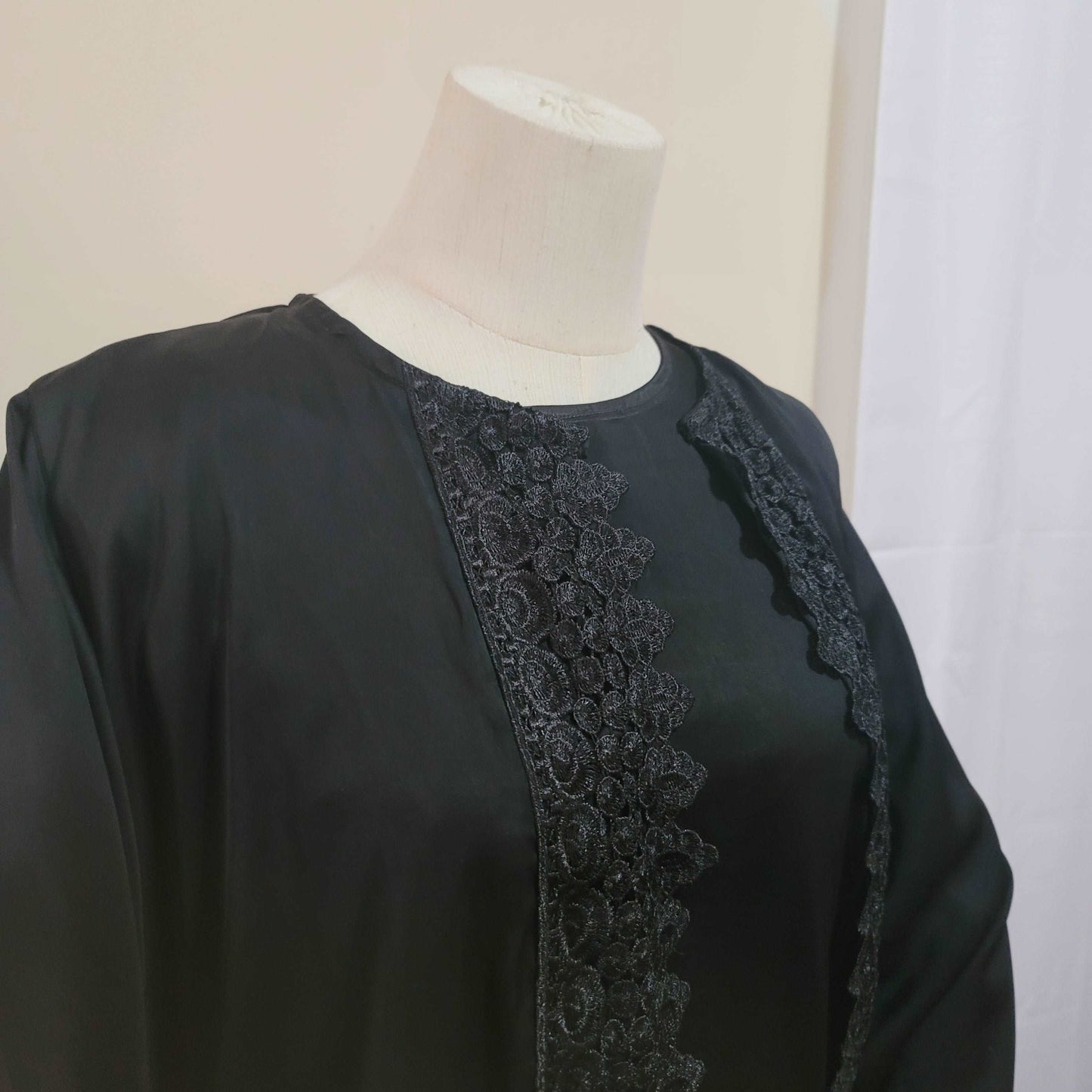 Lace Abaya