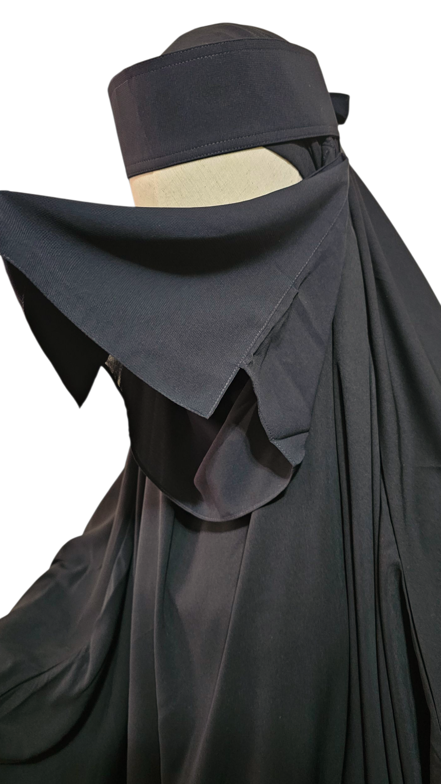 Saudi Eating niqab